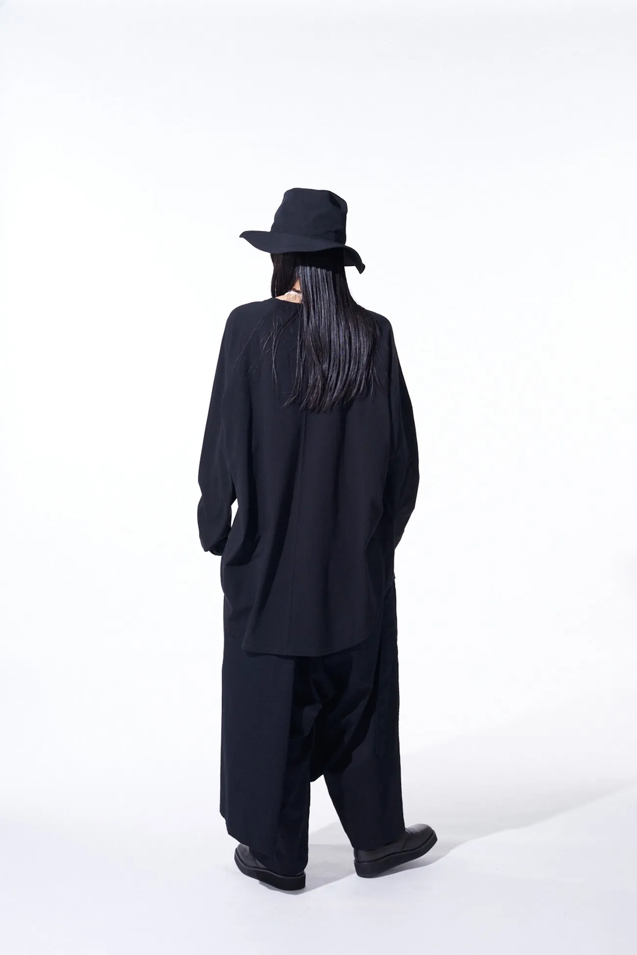 SOFT JERSEY BACK CENTER STITCH OVERSIZED RAGLAN SLEEVE T-SHIRT
